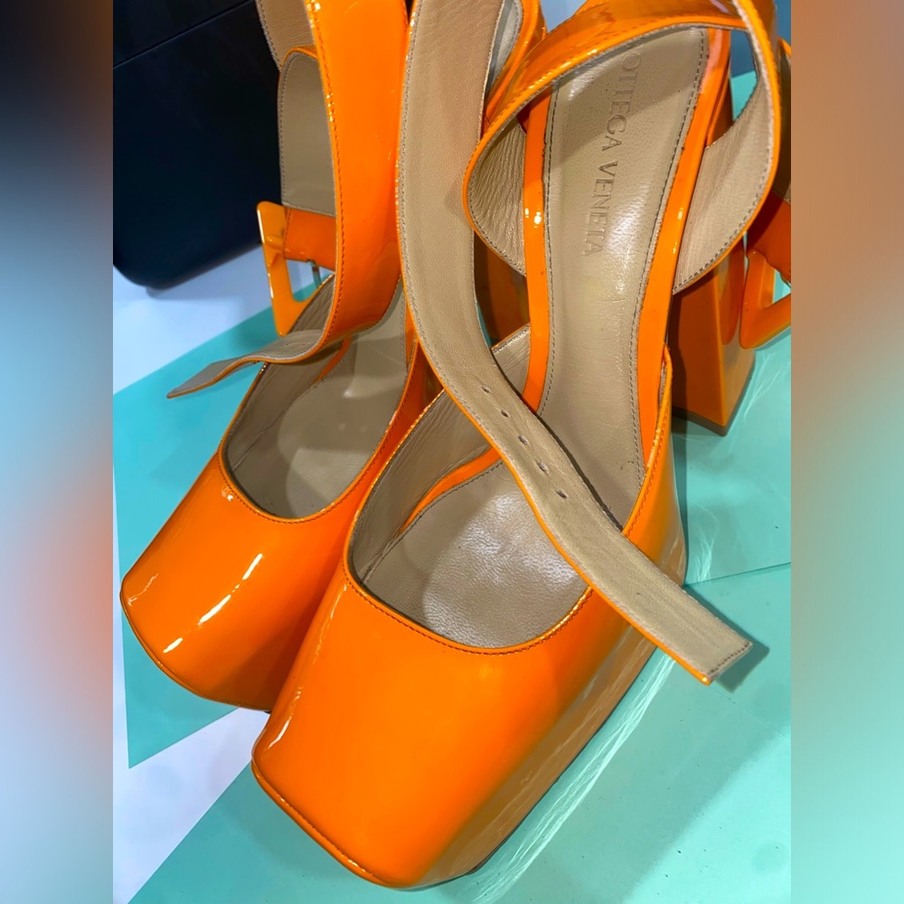 Bottega Venetia orange platform heels